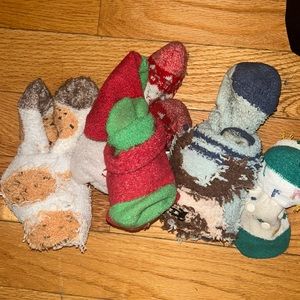 5 fluffy socks